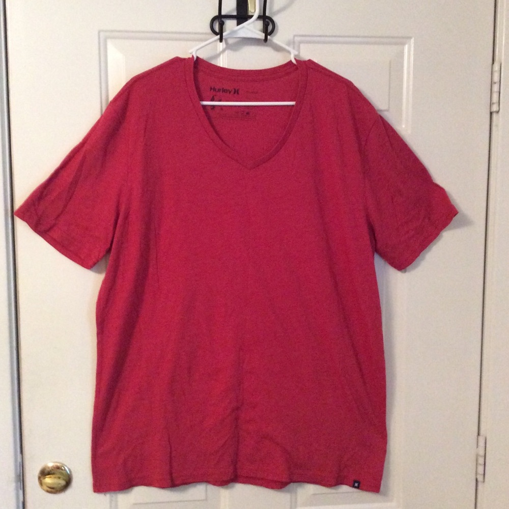 HURLEY MEN’S RED V-NECK SHORT SLEEVE TEE  SZ 2XL